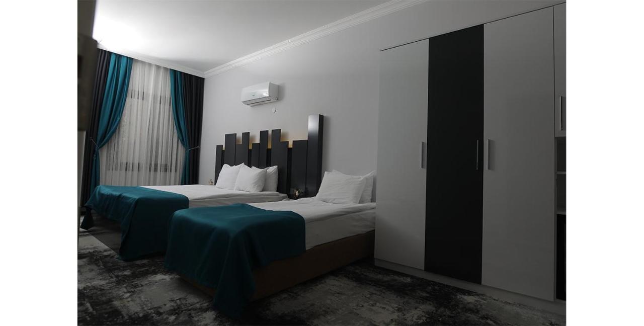 Plaza Hotel Izmir Exterior photo